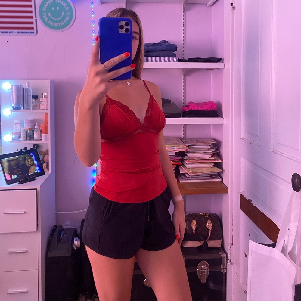 Gillian O’malley top